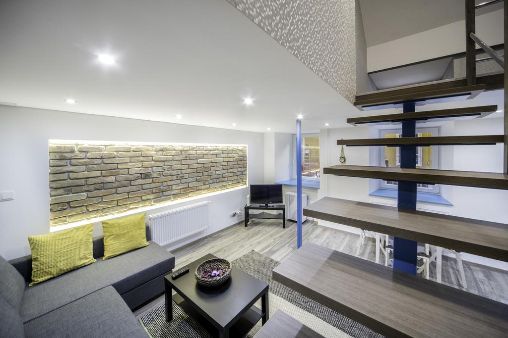 Apartment Akacfa 2 Bedroom Center Budapest