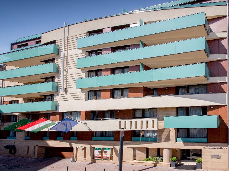 Hotel Escala & 4*