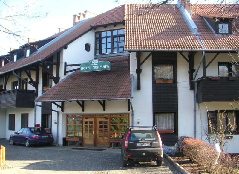 Normafa & Retreat Hotel