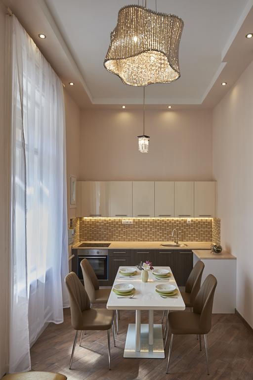 Falk Miksa Apartman *