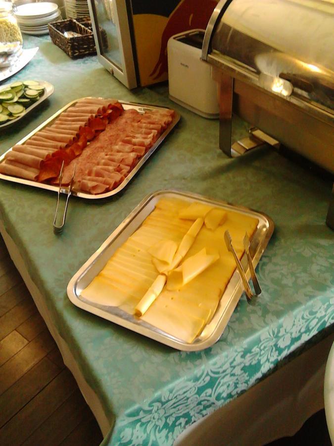 Casa Latina Guest house 3*