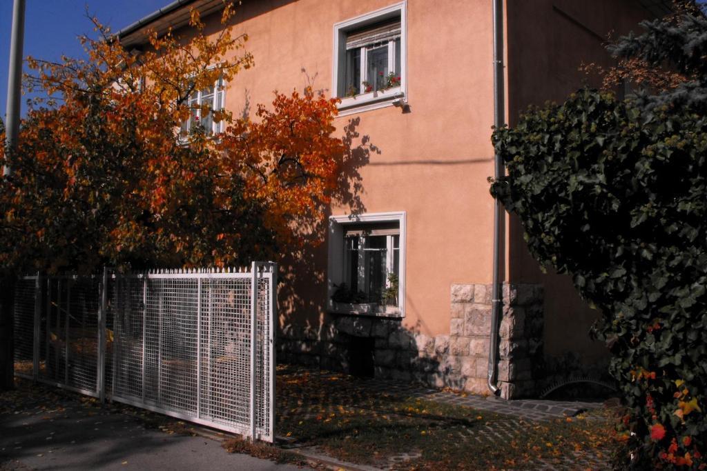 Kis Gellert Casa de hóspedes Budapeste