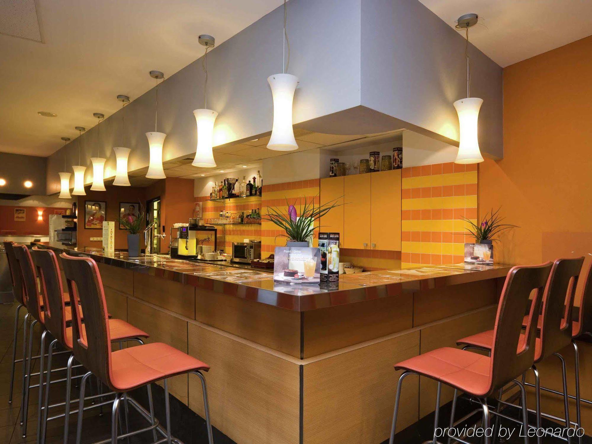 Hotel Ibis Heroes Square 3*