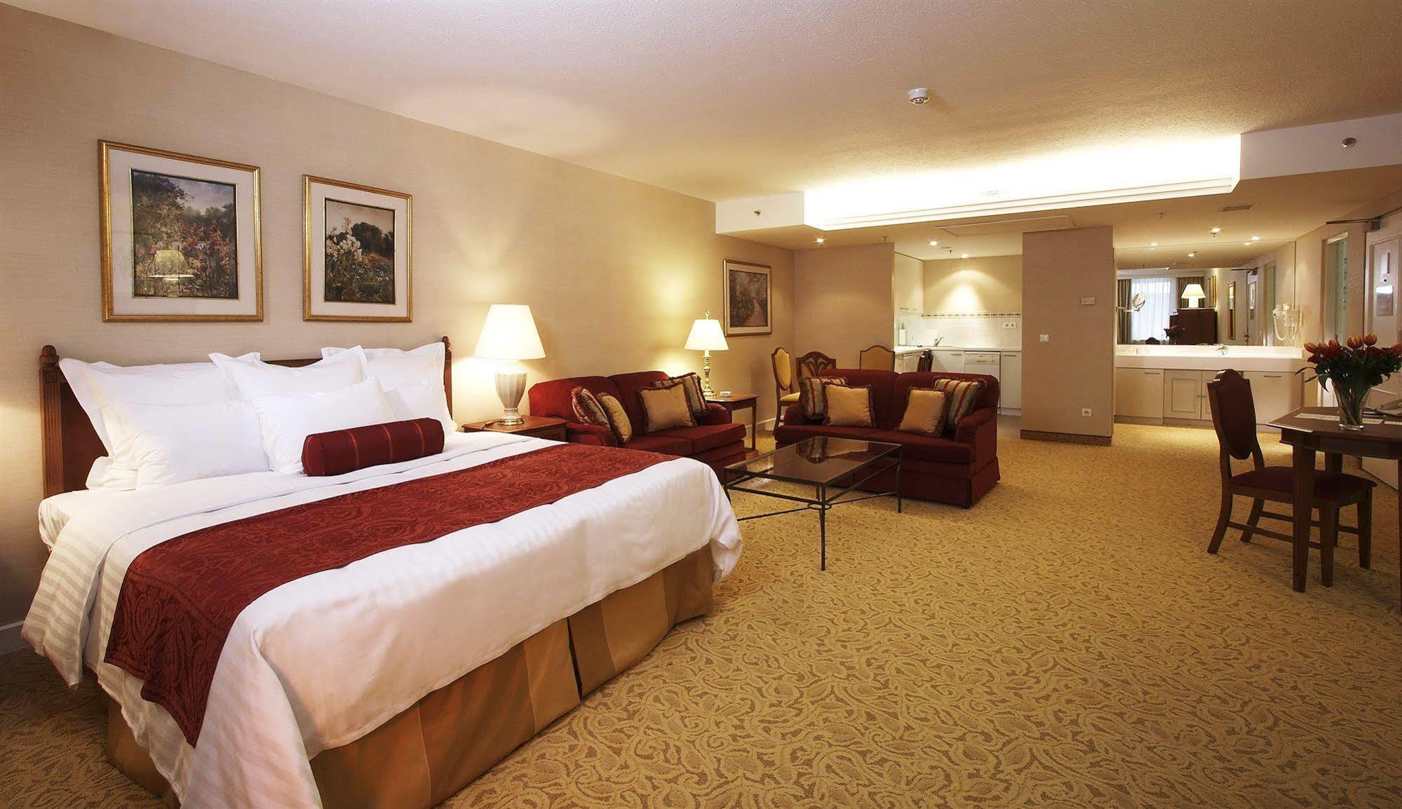 Millennium Court, - Marriott Executive 4* Budapest