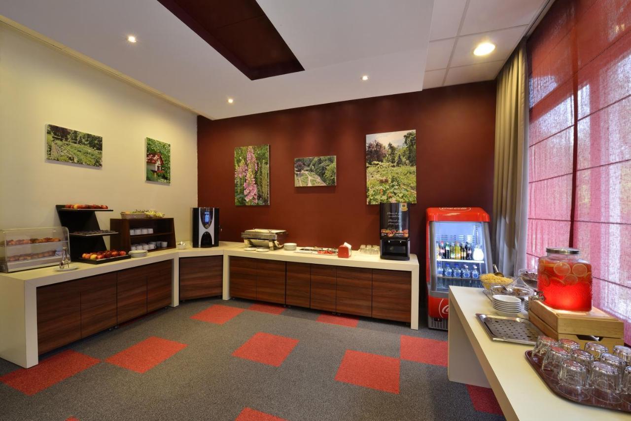 Ibis Citysouth Hotel
