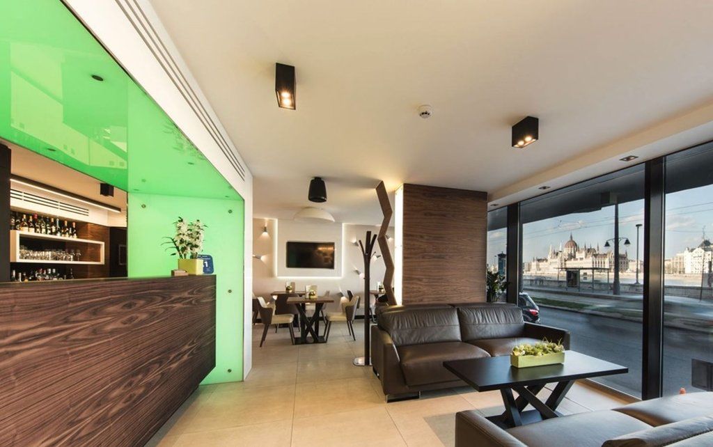 Boutique Victoria Hotel 4*