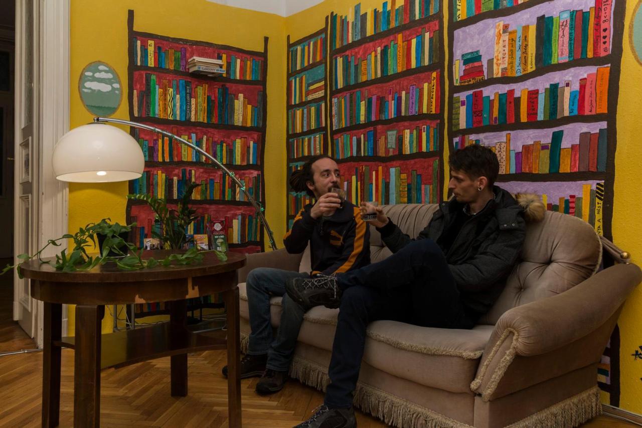 Baroque & Coworking Hostel