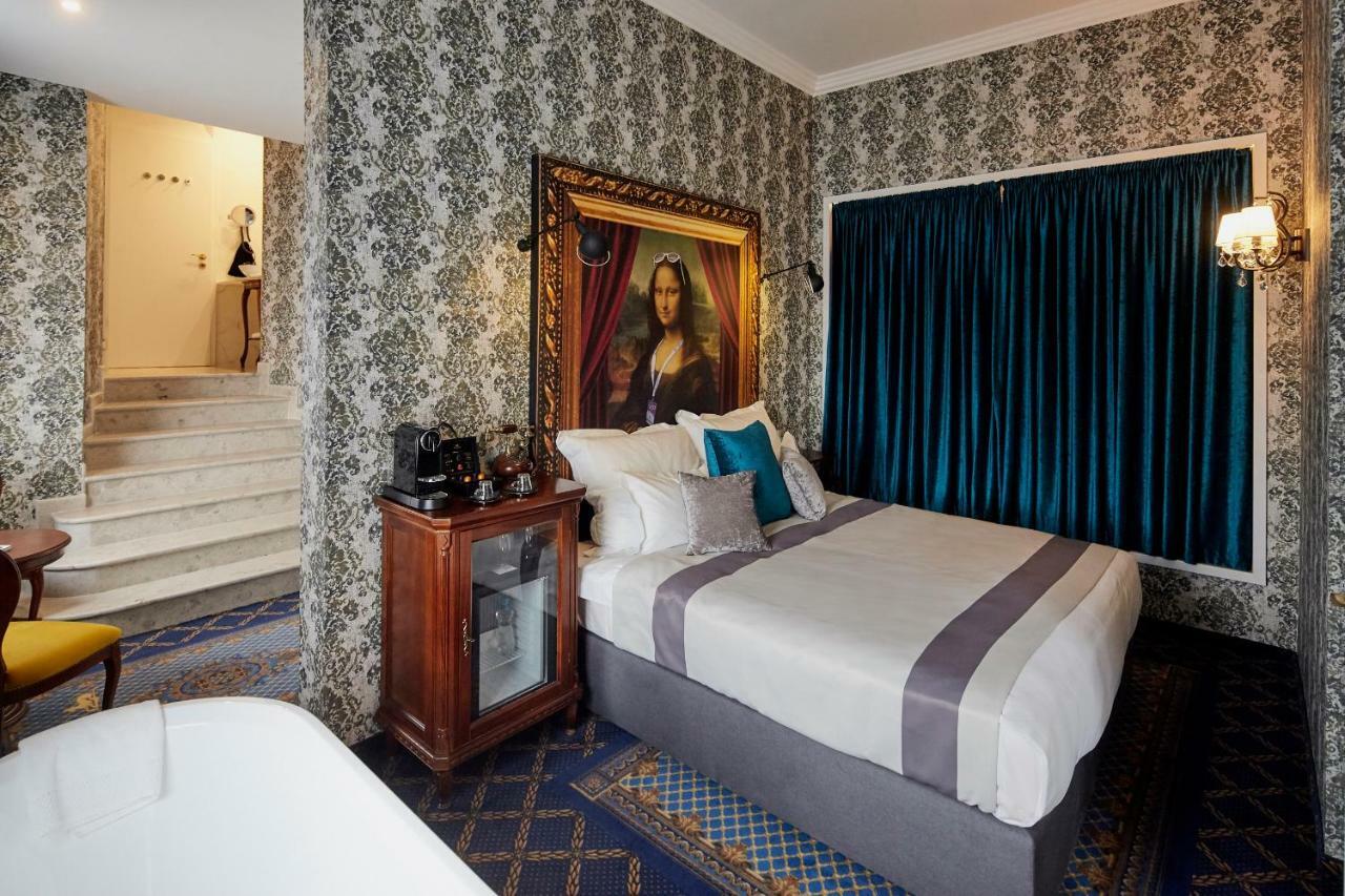 Mystery Hotel 5*