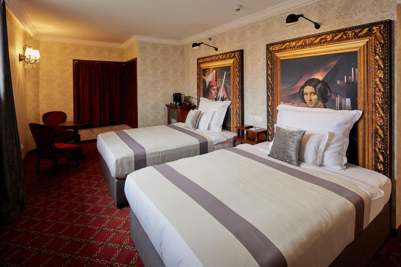 Hotel Mystery 5*