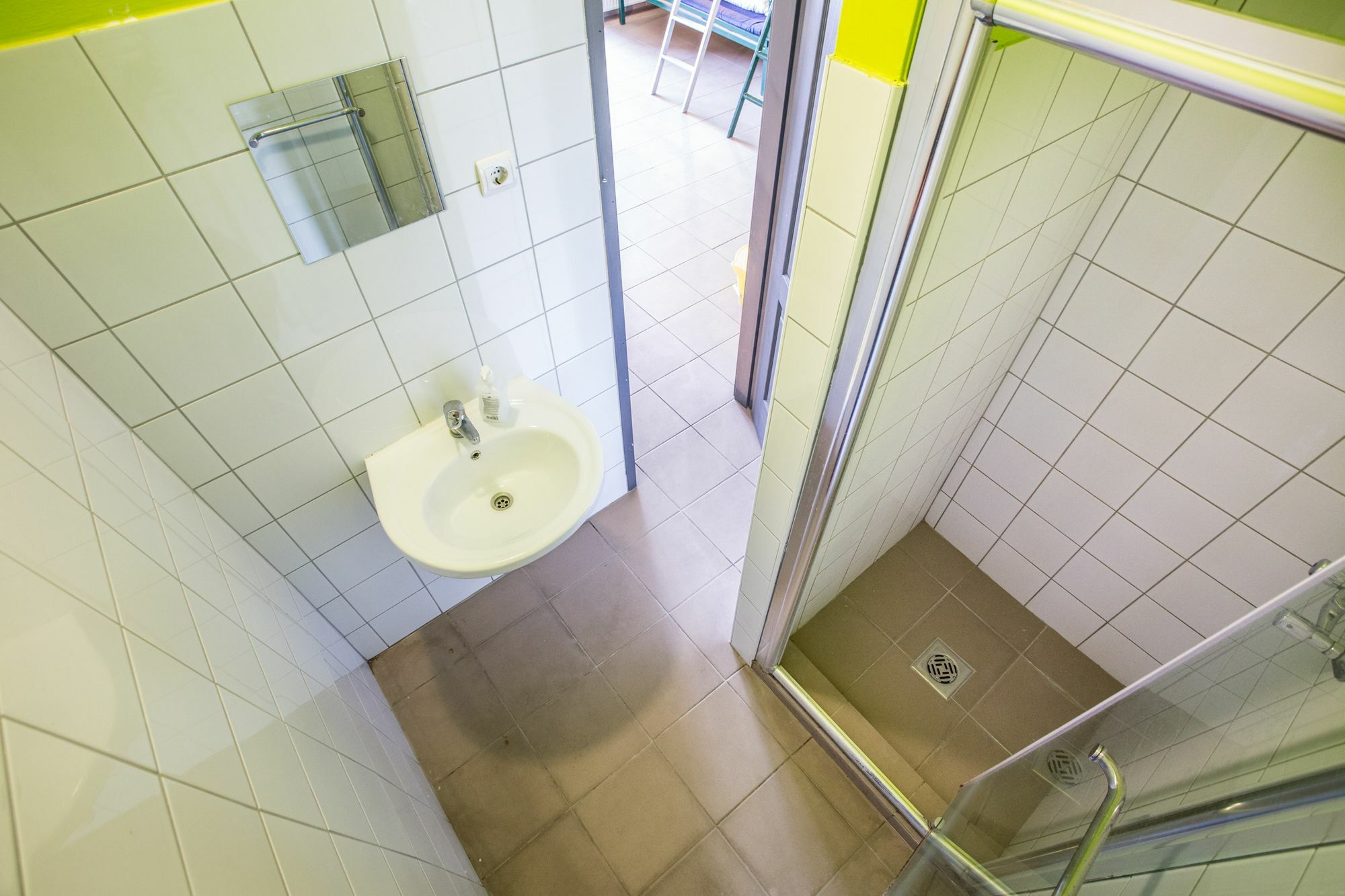 Island (adults Only) Hostel