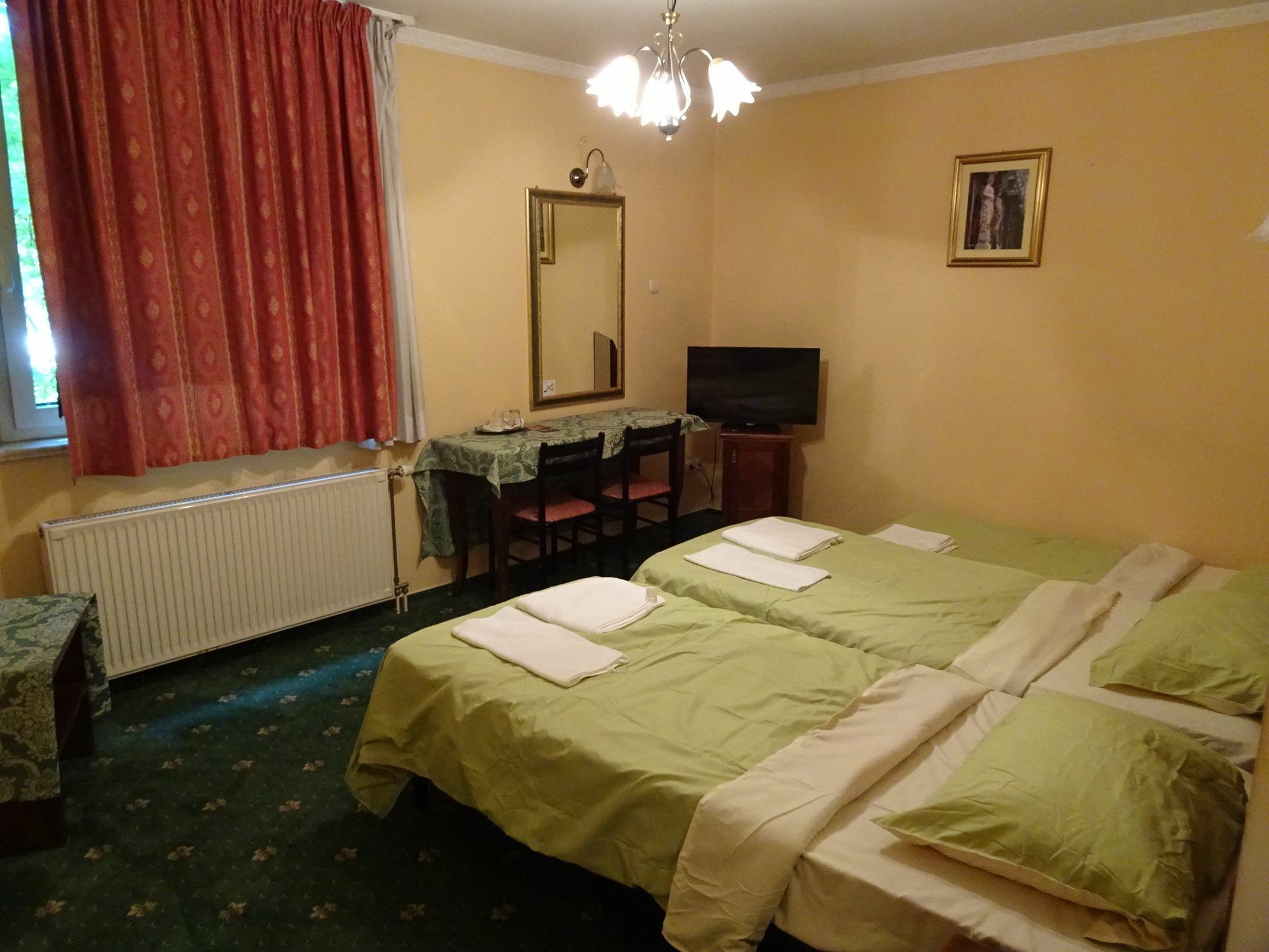 Casa Latina Guest house 3*