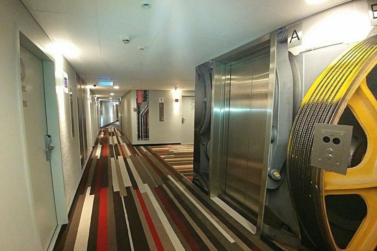 Ibis Heroes Square Hotel 3*