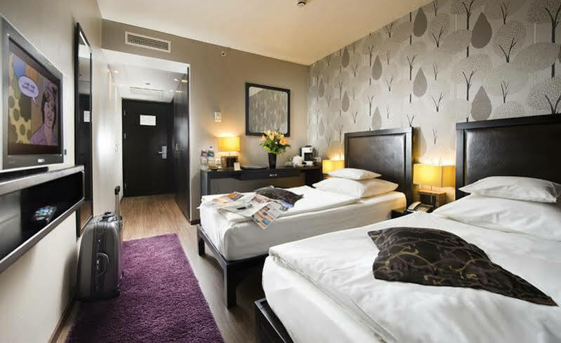 Charm - Formerly Boutique Hotel
