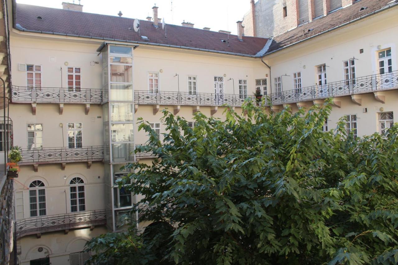 Yasmine Flat Apartment Budapest