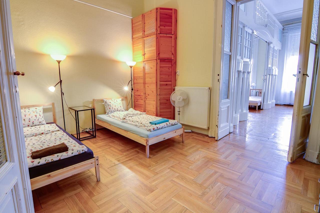 Pal'S Hostel And Apartments Budapest