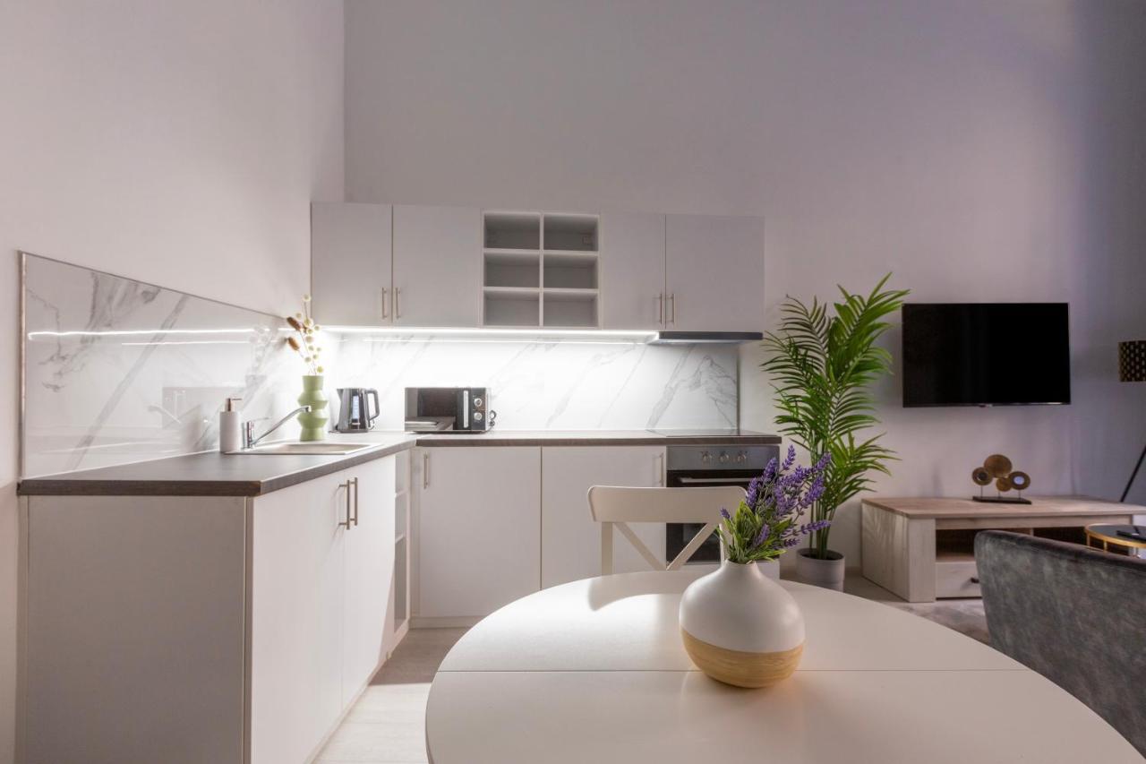 Apartamento Lh Gallery