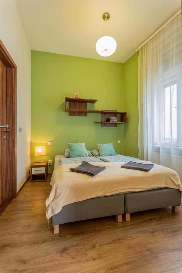 Molnar 20 Budapeste