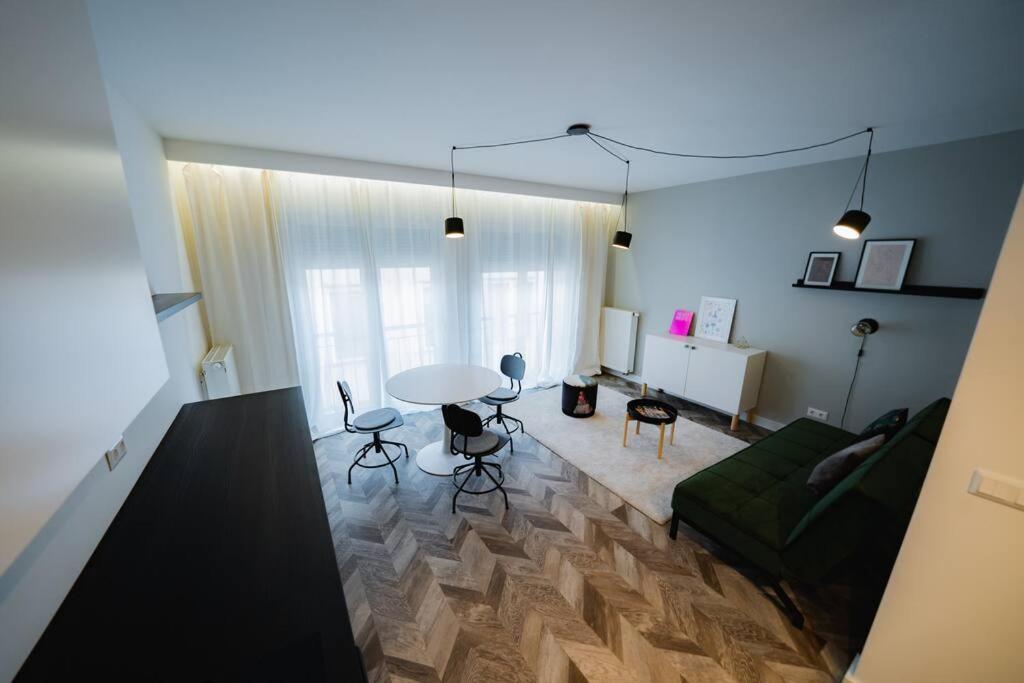 Designer Flat Heart Of The Apartment