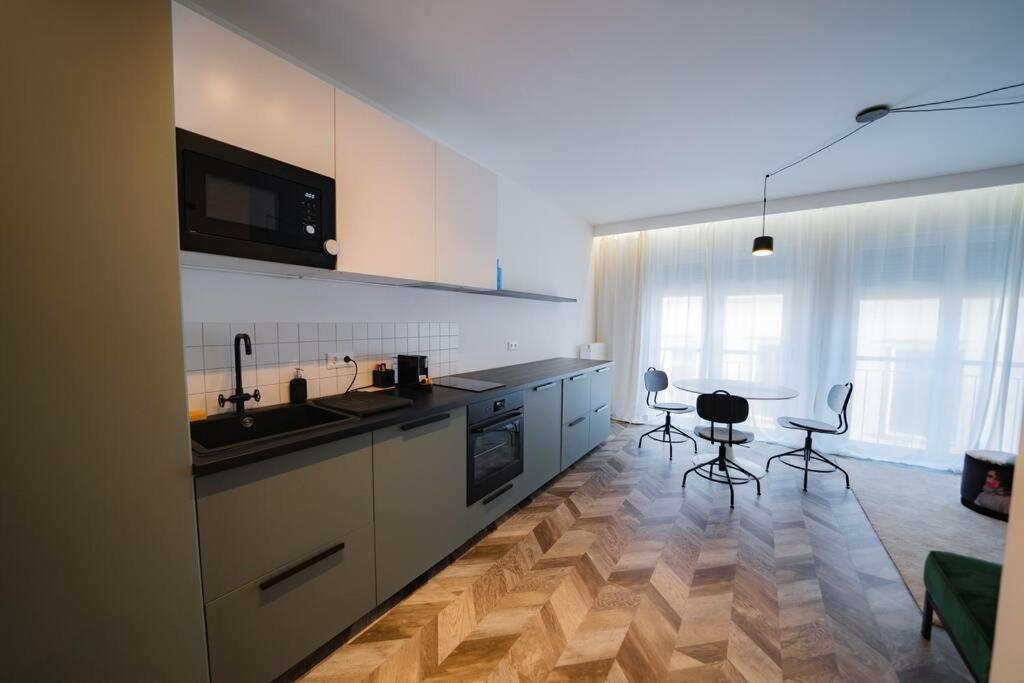 Apartment Designer Flat Heart Of The *