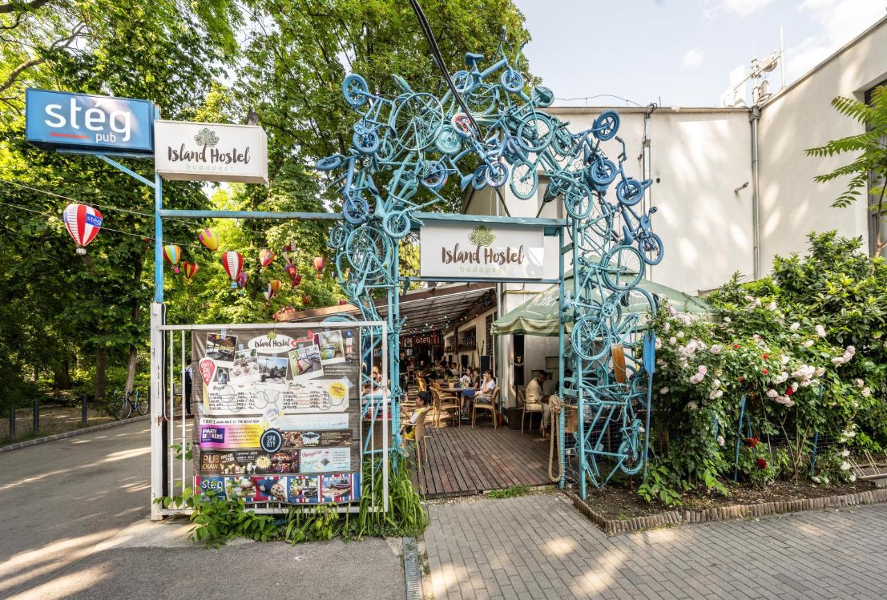 Hostel Island (adults Only) *