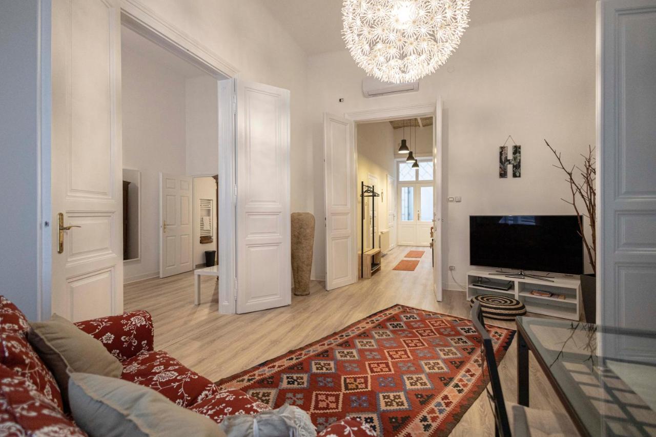 Apartment Casa Iaia *