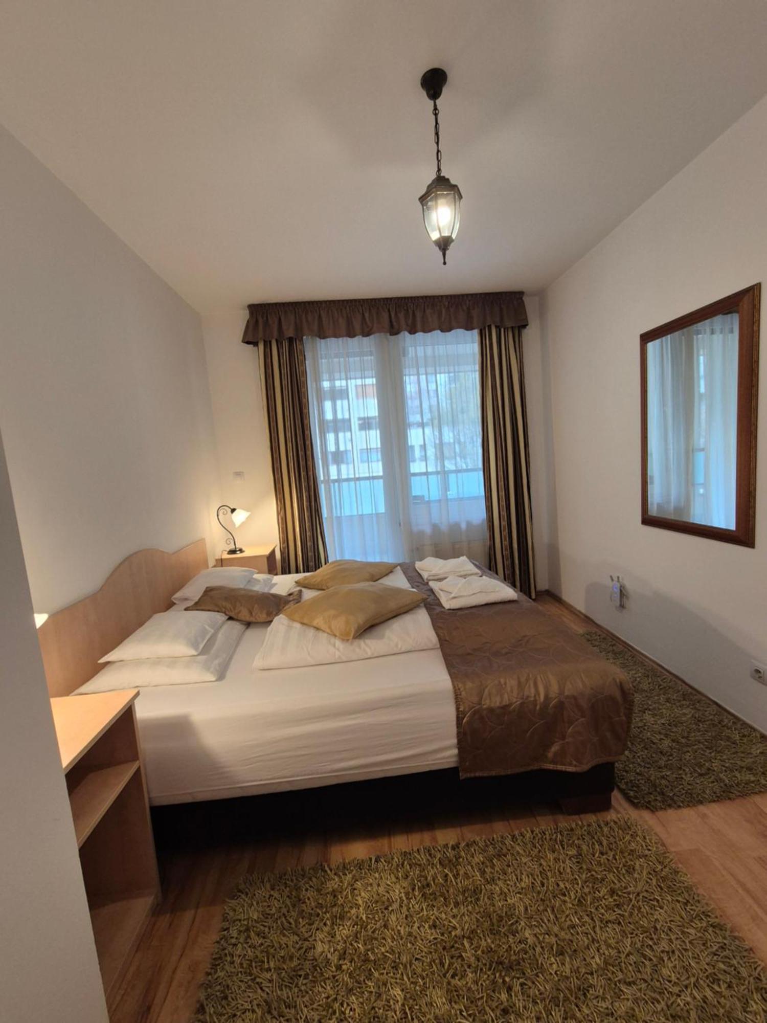 Apartmanhotel Corvin 4*
