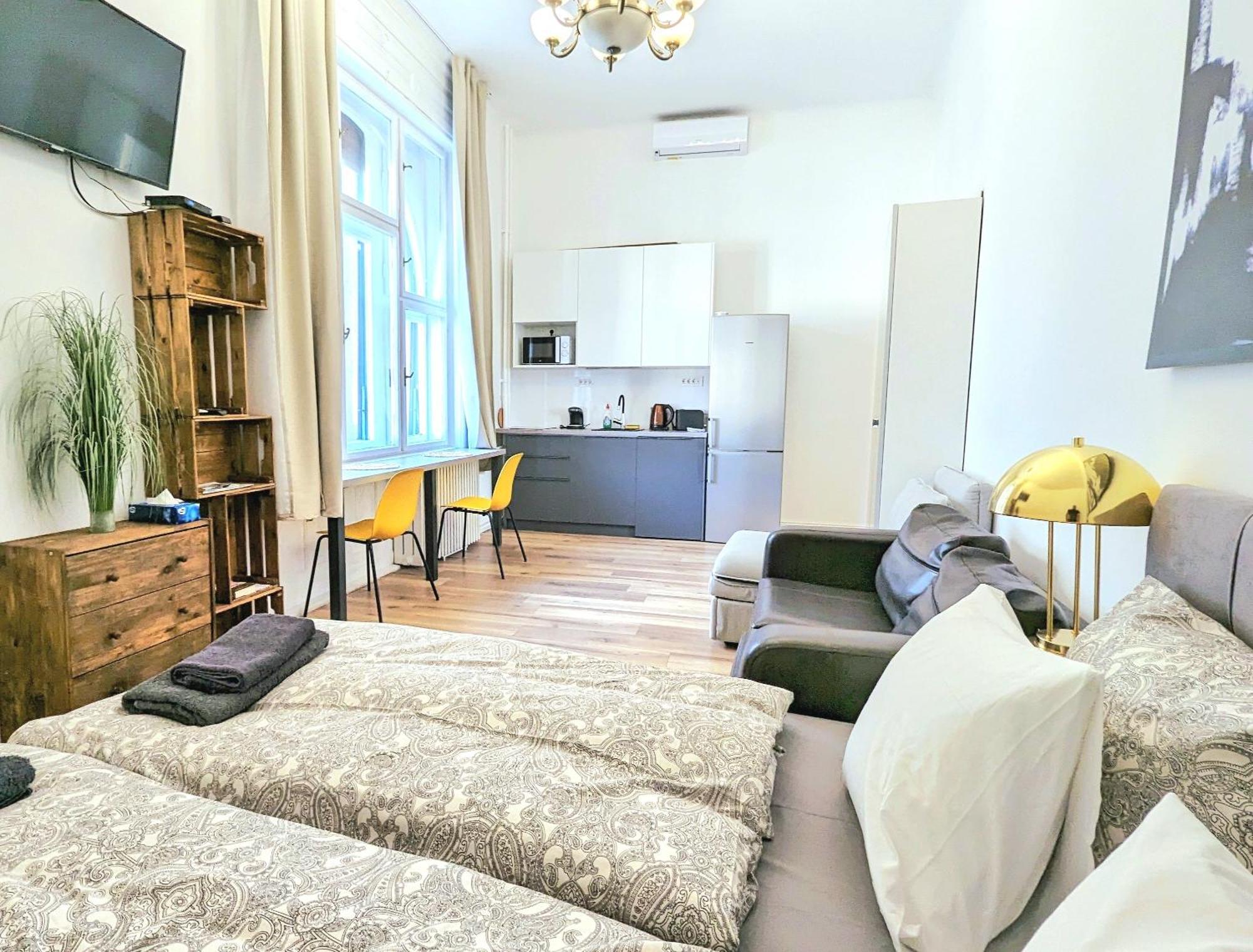 Apartment 1nk *