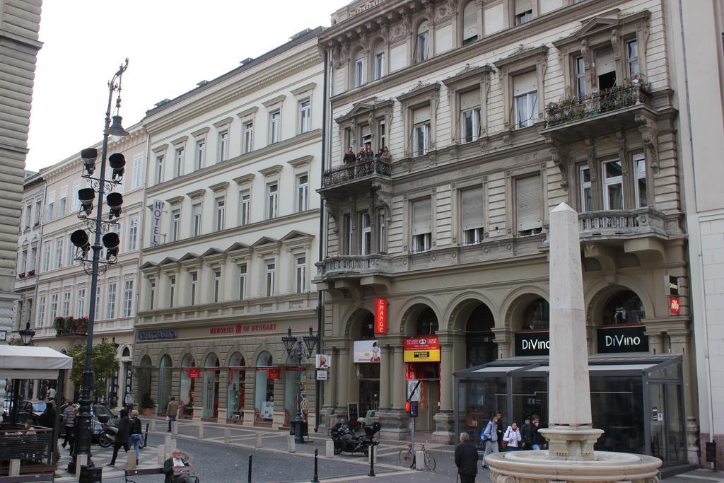 Pal'S Hostel And Apartments Hostel