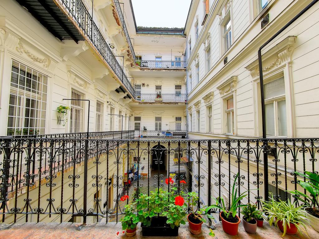 Kapital Bed & Breakfast