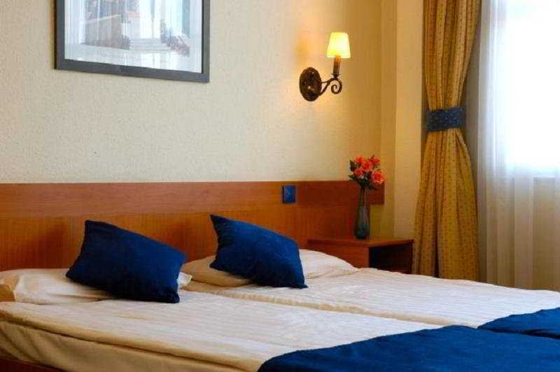 Hotel Mediterran 4*