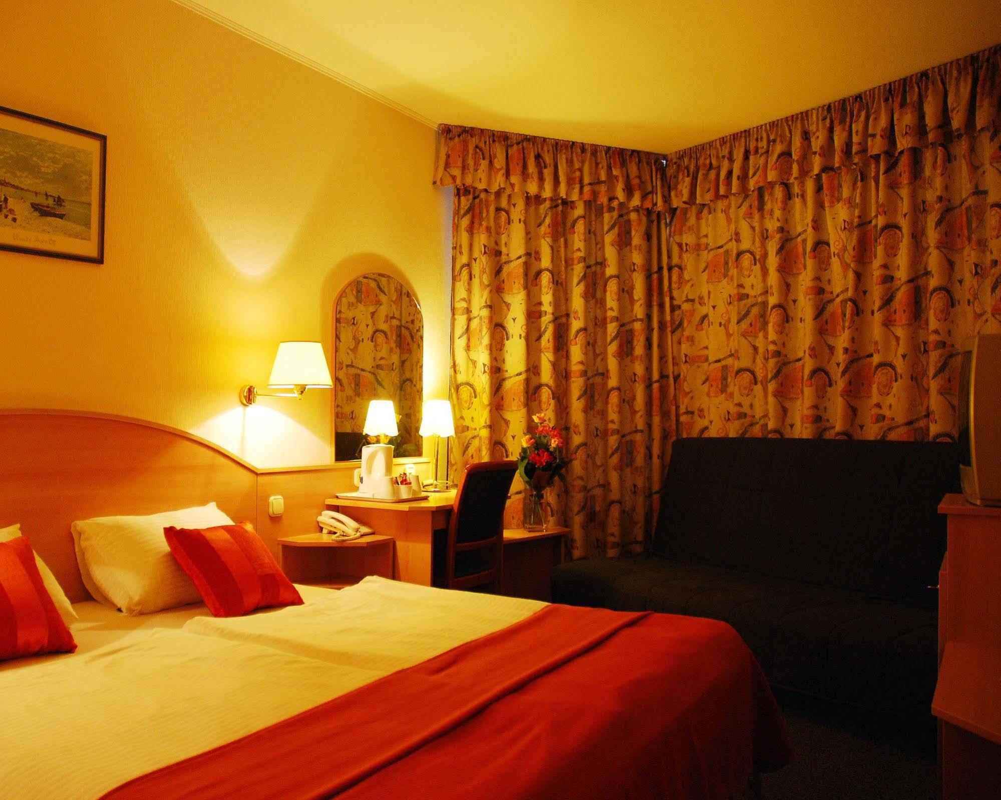 Hotel Orion Varkert