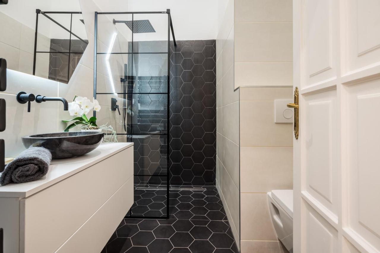 Apartman Bpr Kyanit Design With A/c Budapest