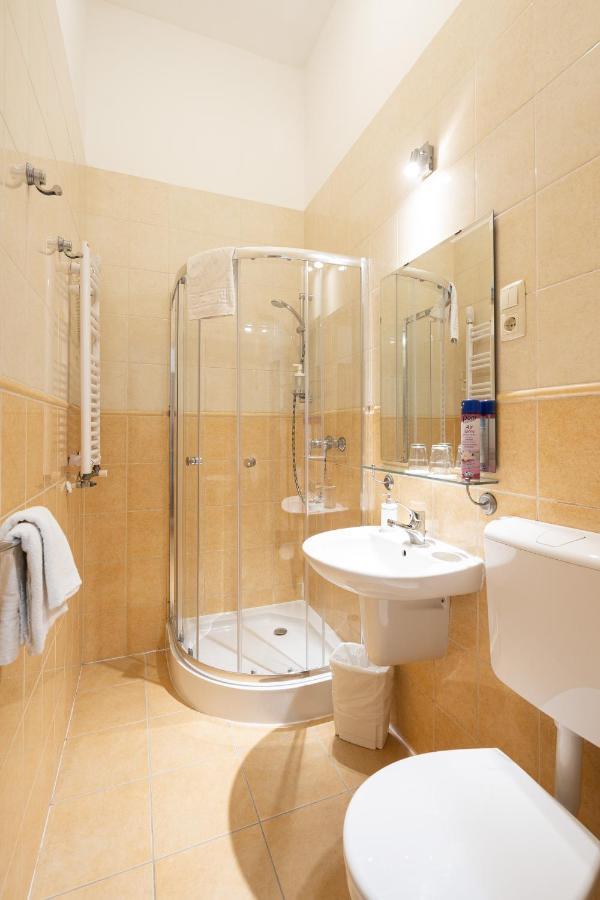 Panorama Hotel 3*