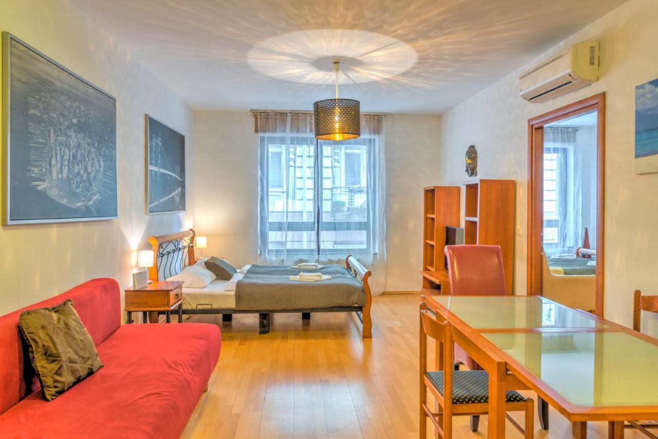 Central Downtown Apartman