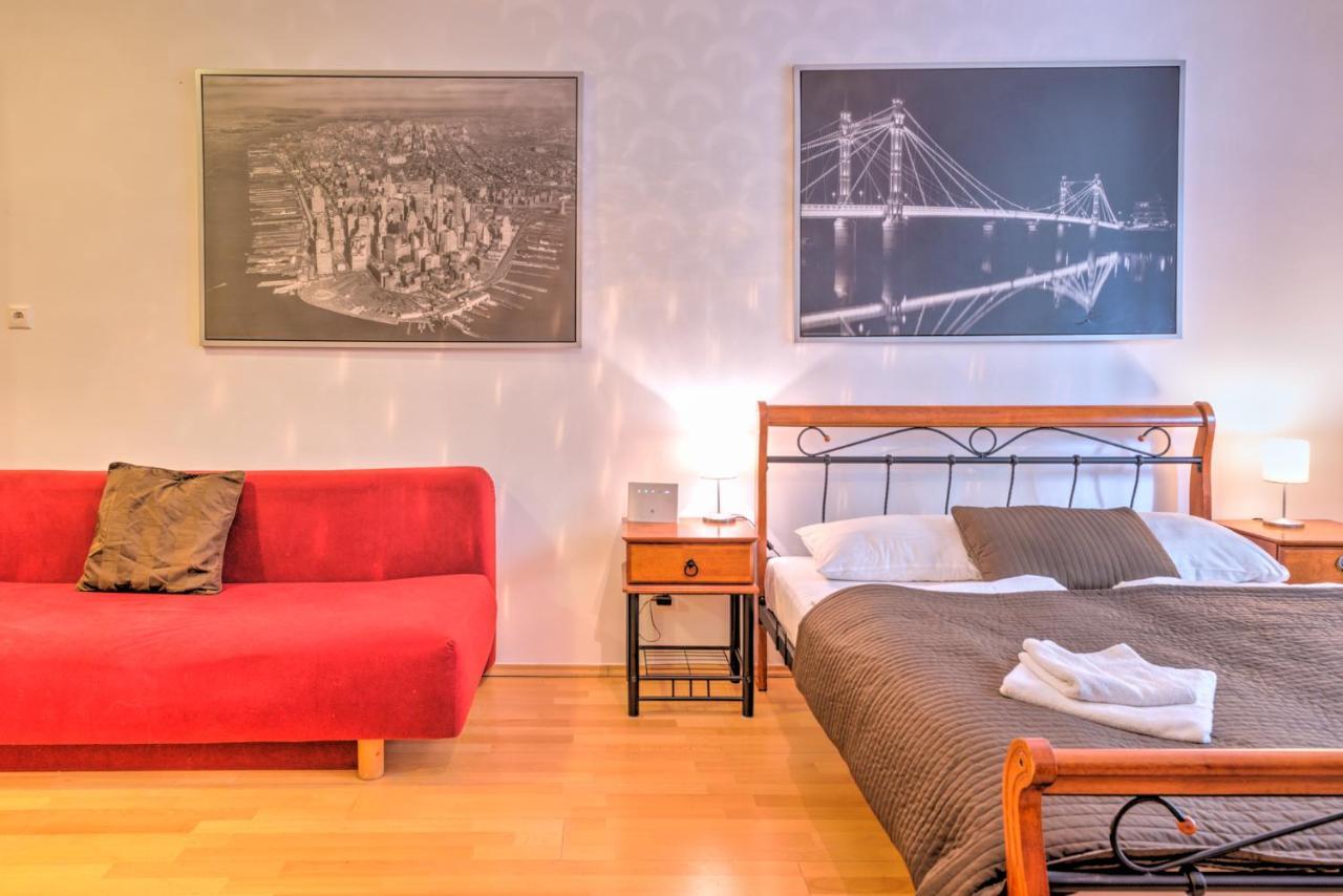 Central Downtown Apartman *