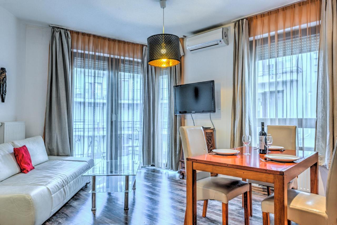 Central Downtown Apartman