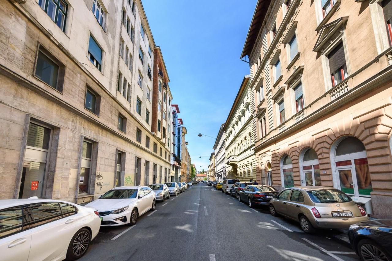 Apartment Rakoczi Road Location Budapest