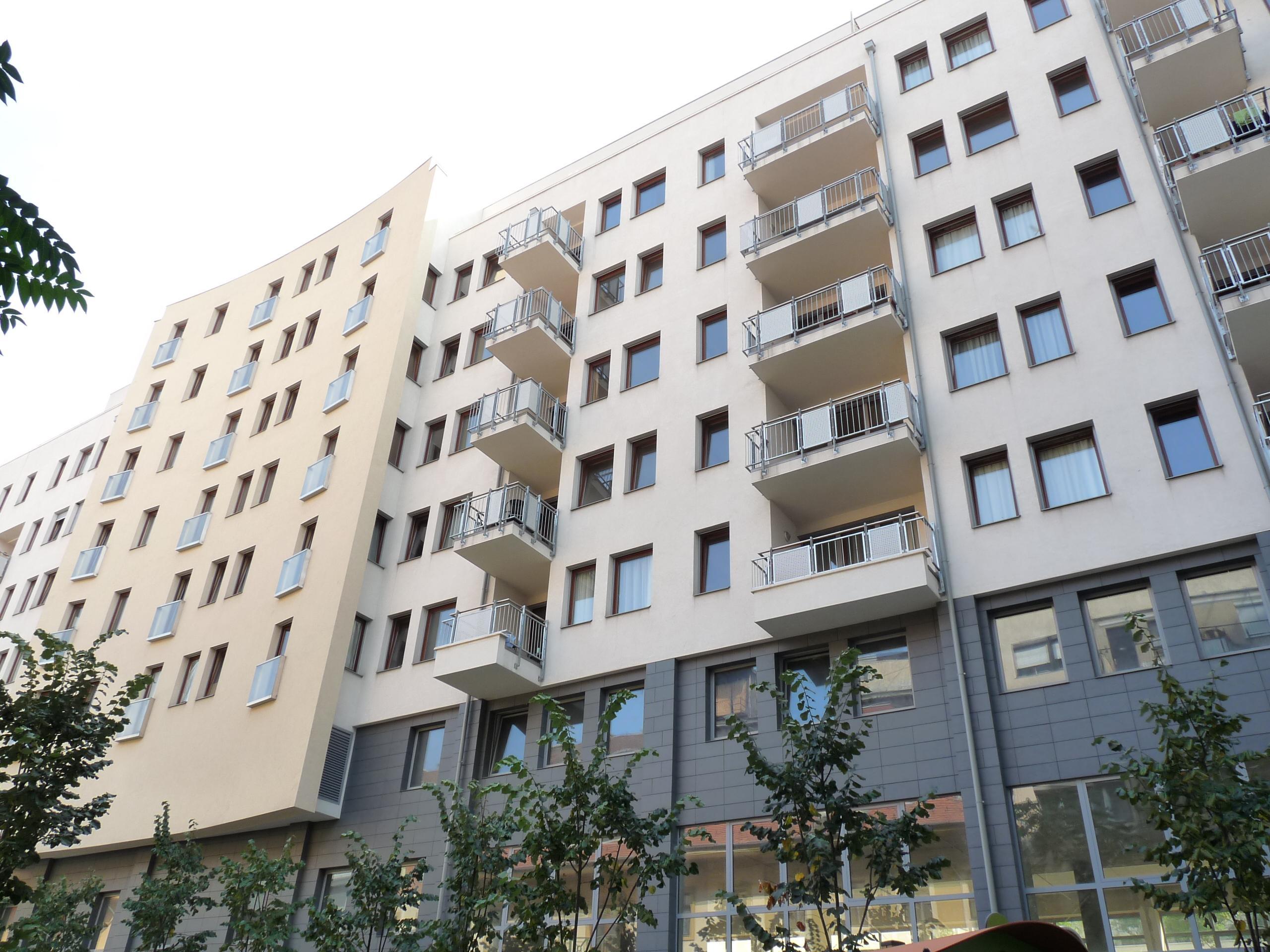 Trendy Deluxe Aparthotel 4*
