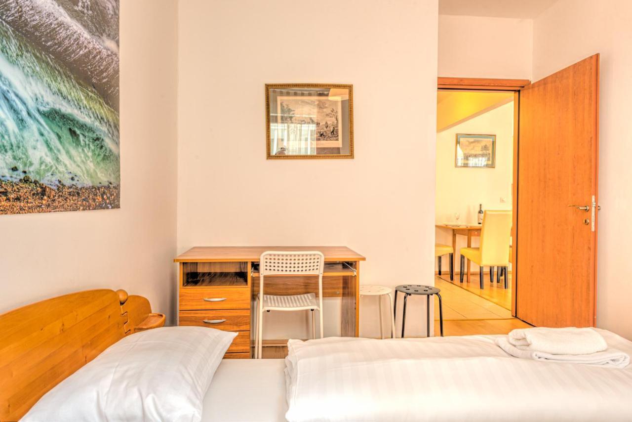 Central Downtown Apartman *