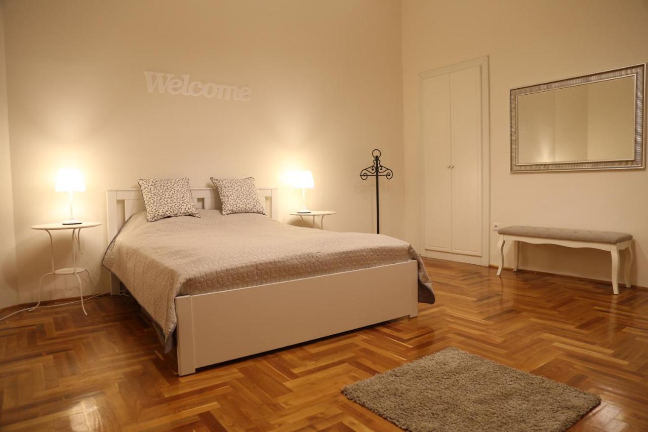 Apartment Heart Of With Ac