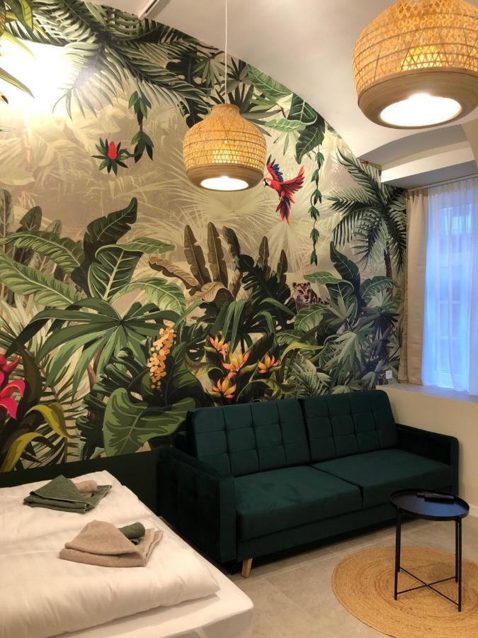 In Iv. Apartment
