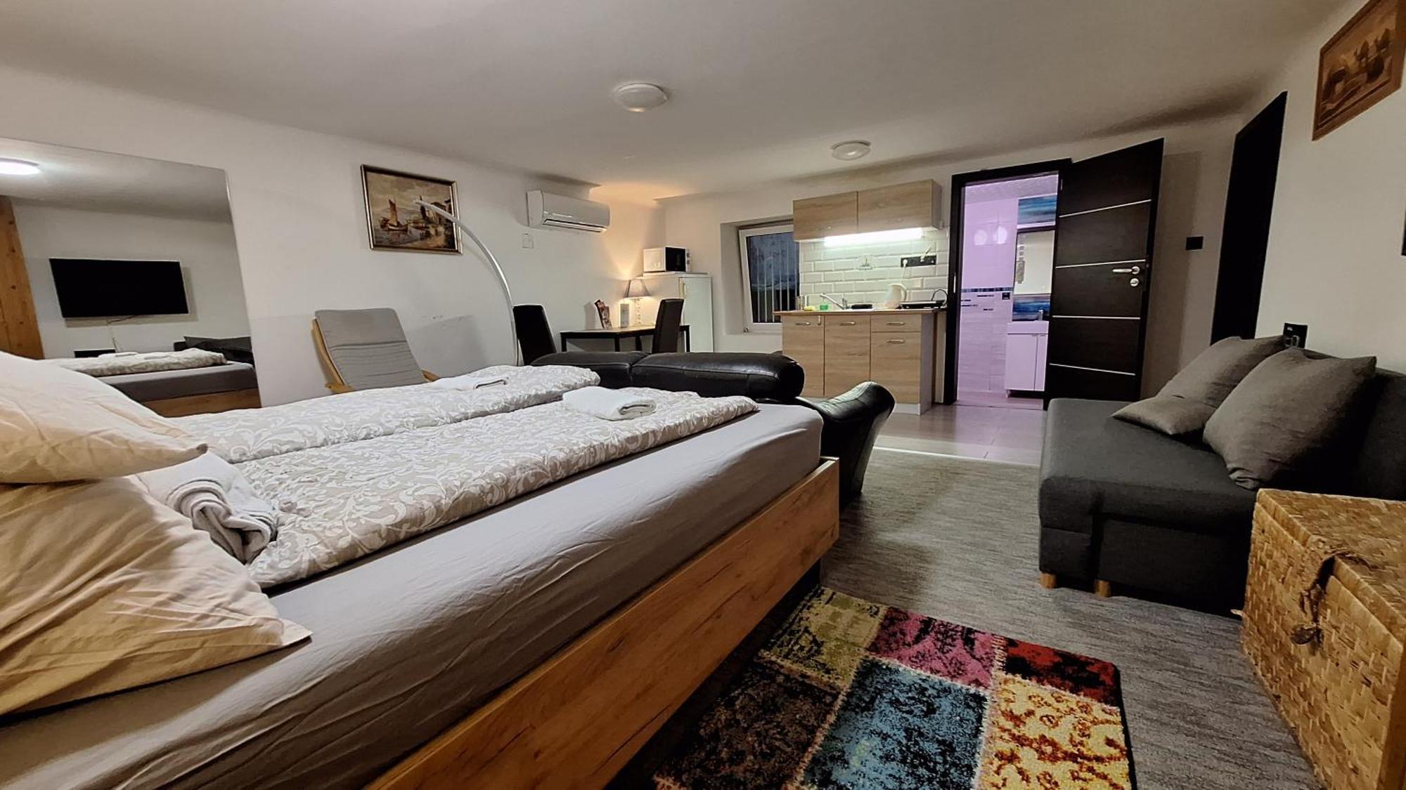 Littlepanther Apartman *