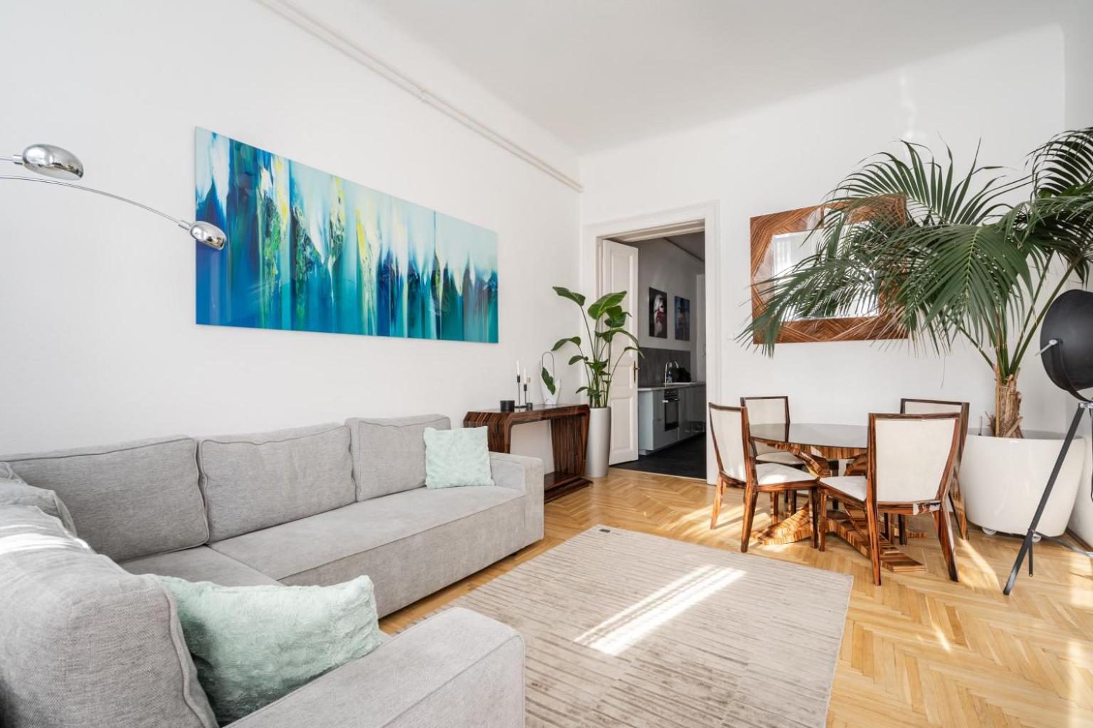 Apartment Aviator Luxury Apartment In The City Center