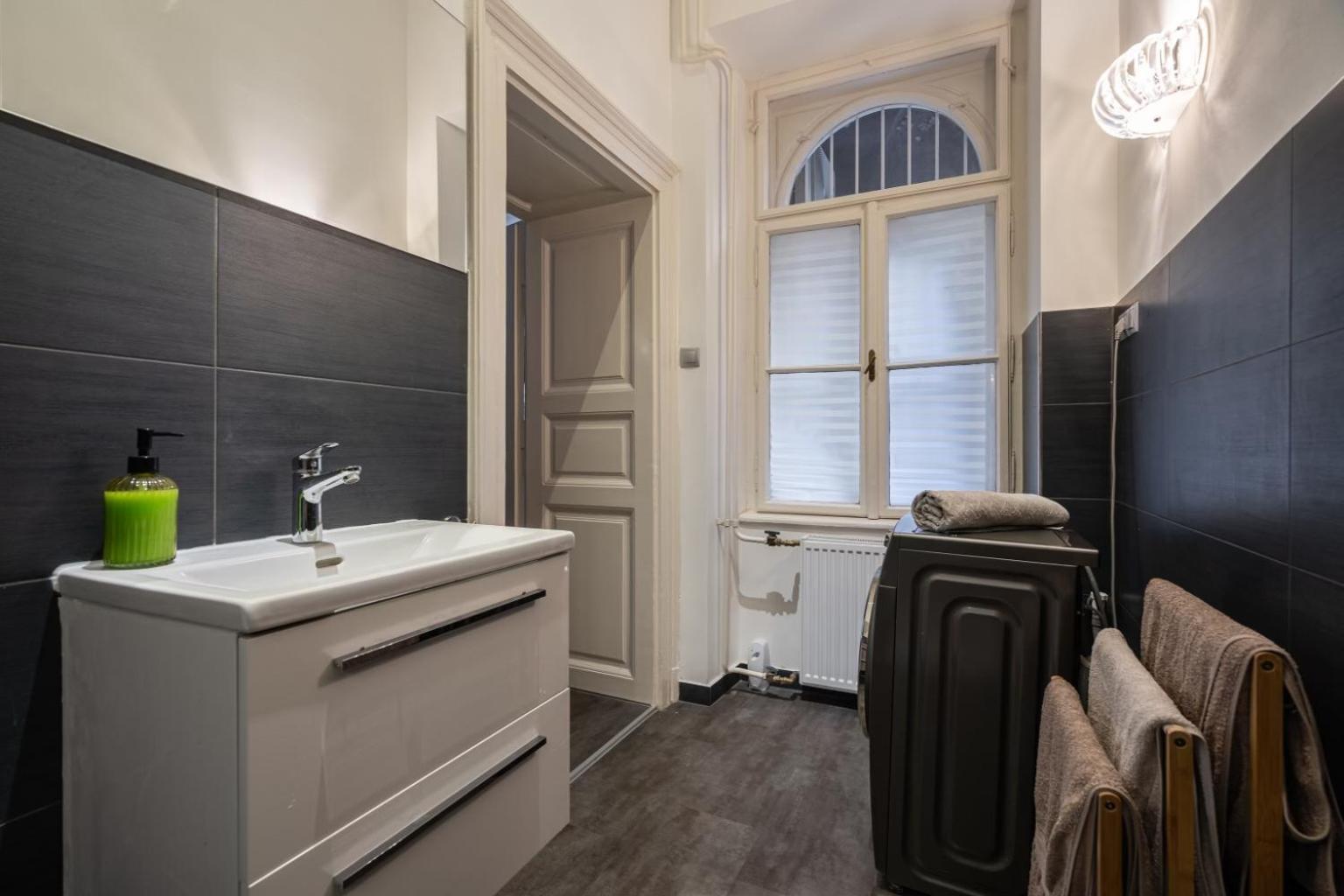 Aviator Luxury Apartment In The City Center * Budapest