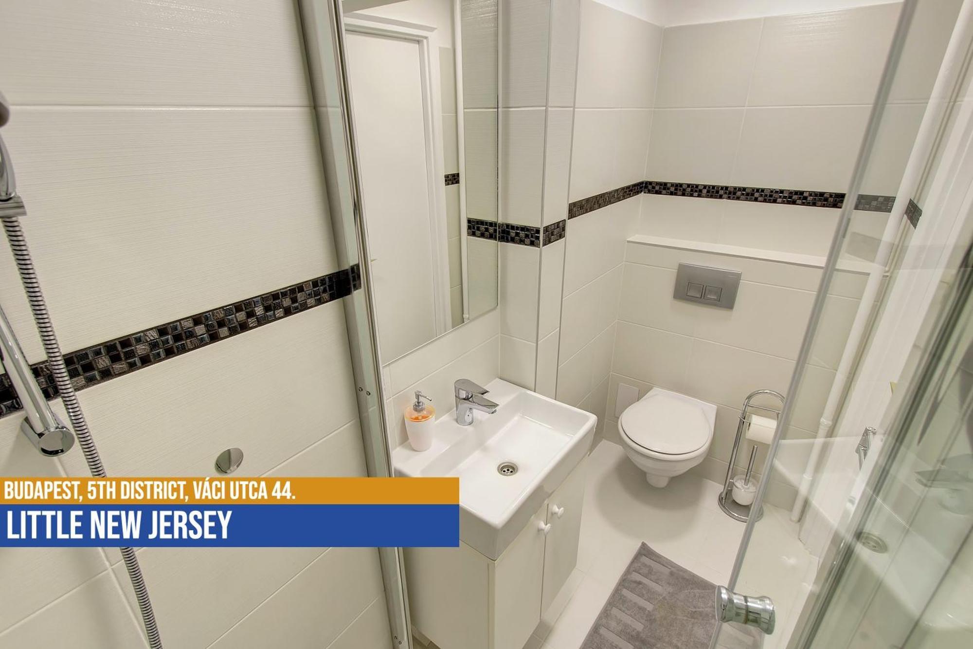 Little Americas Downtown Apartment Budapest