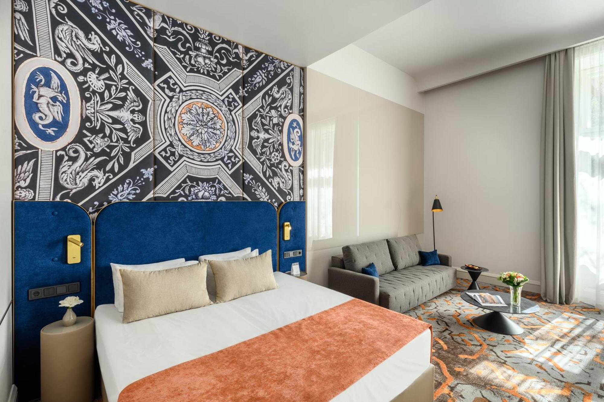 Moments By Continental Group Hotel 4*