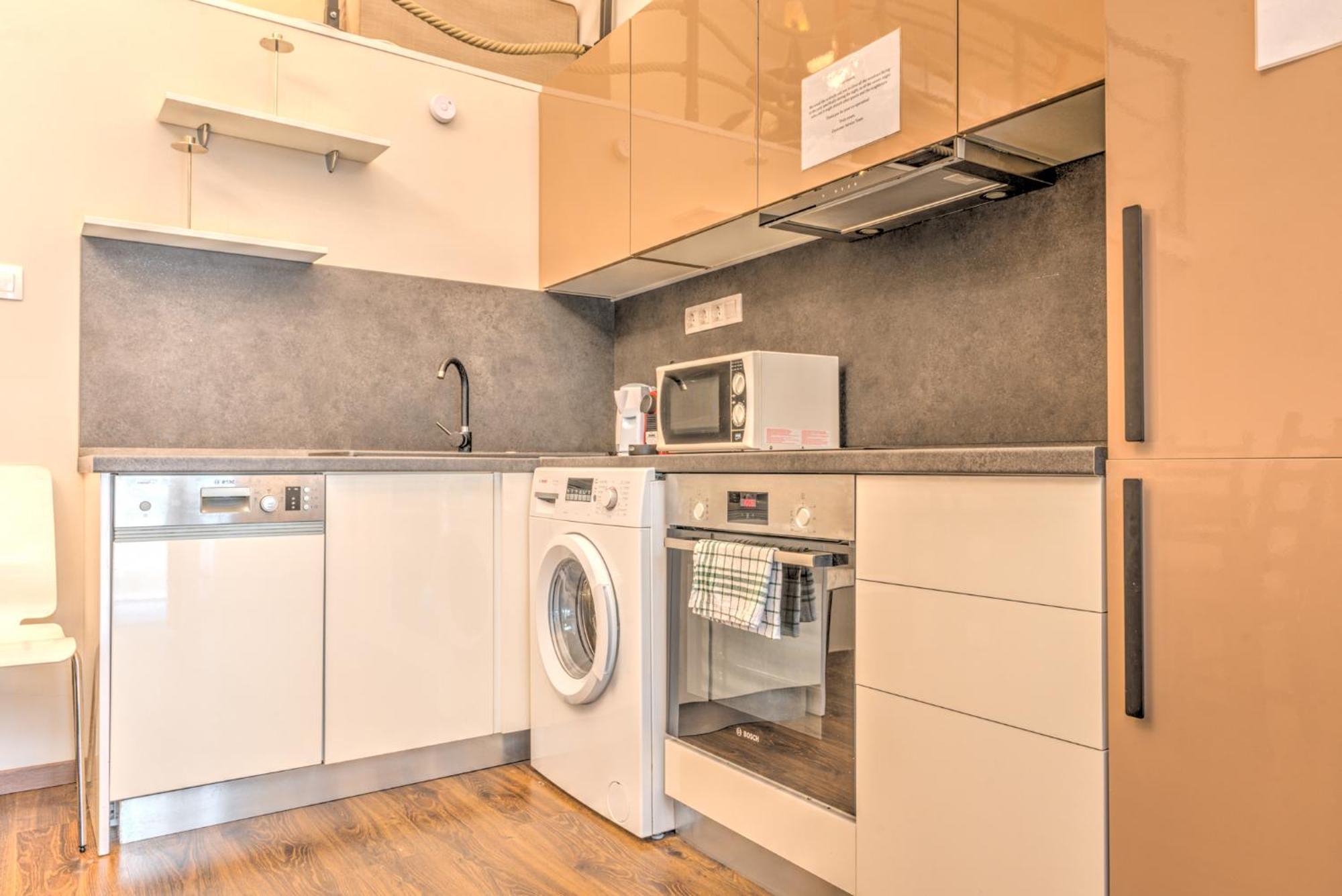 Central Downtown Apartman