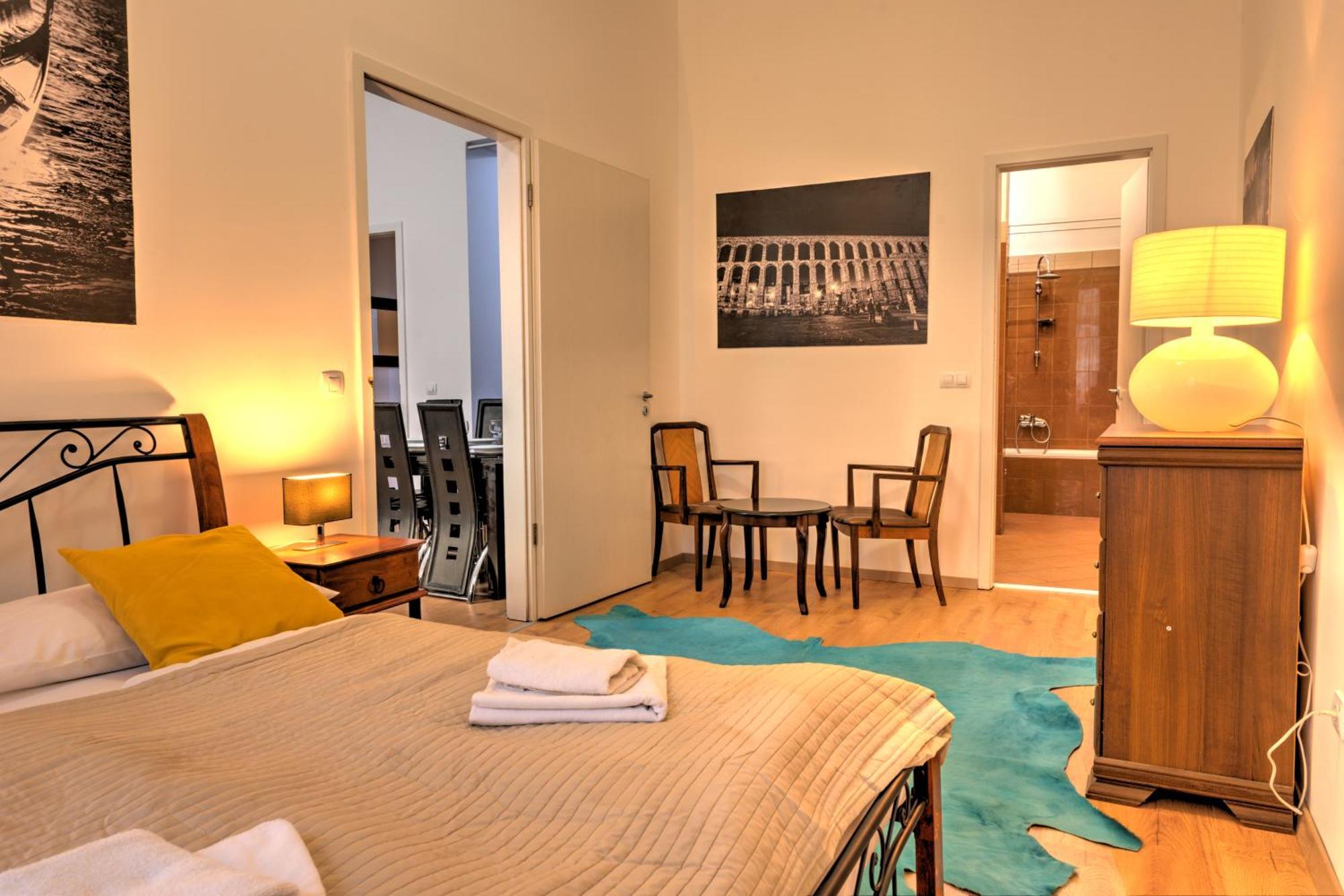 Central Downtown Apartman