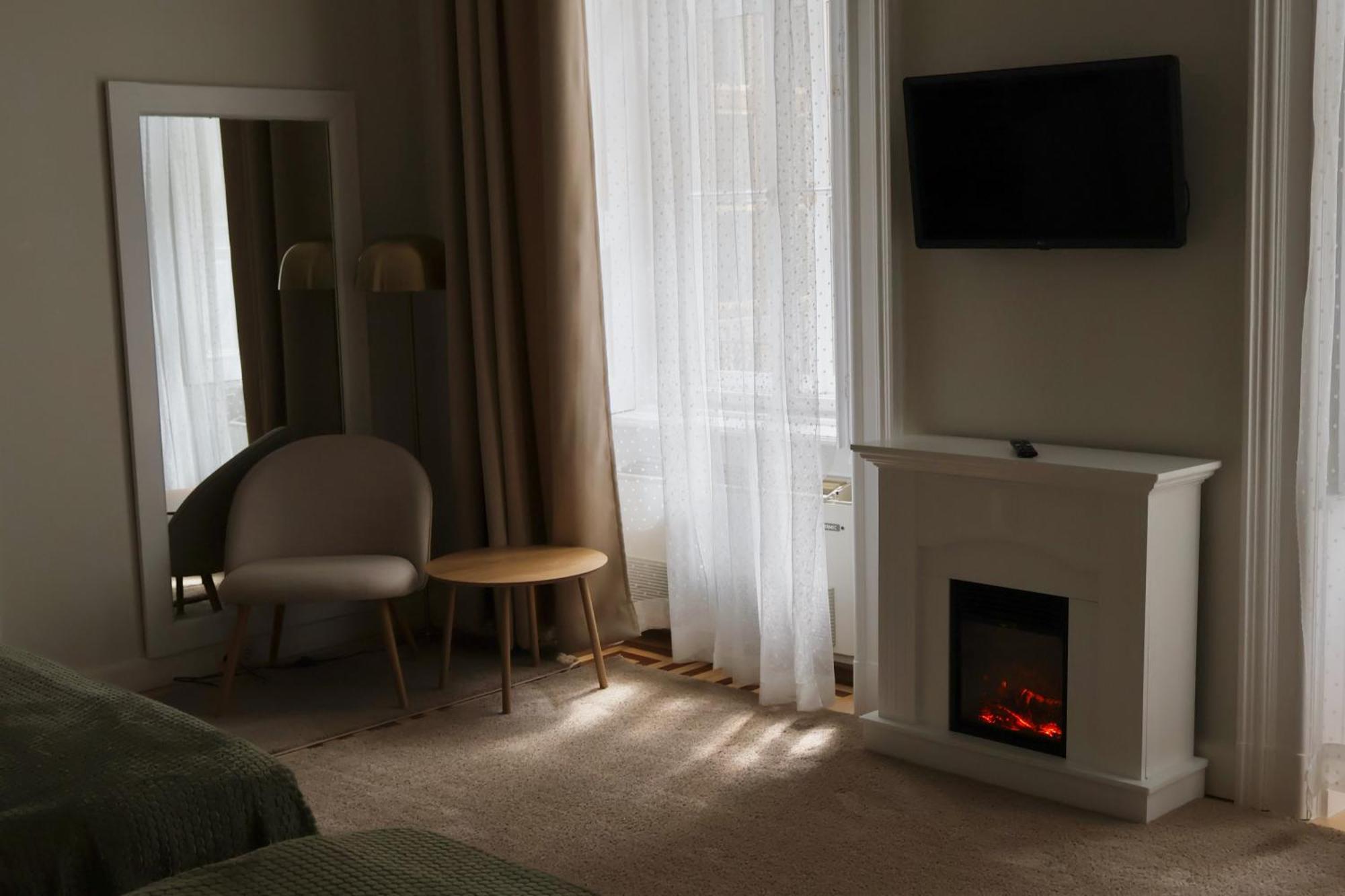 Harmonia Palace Apartment *
