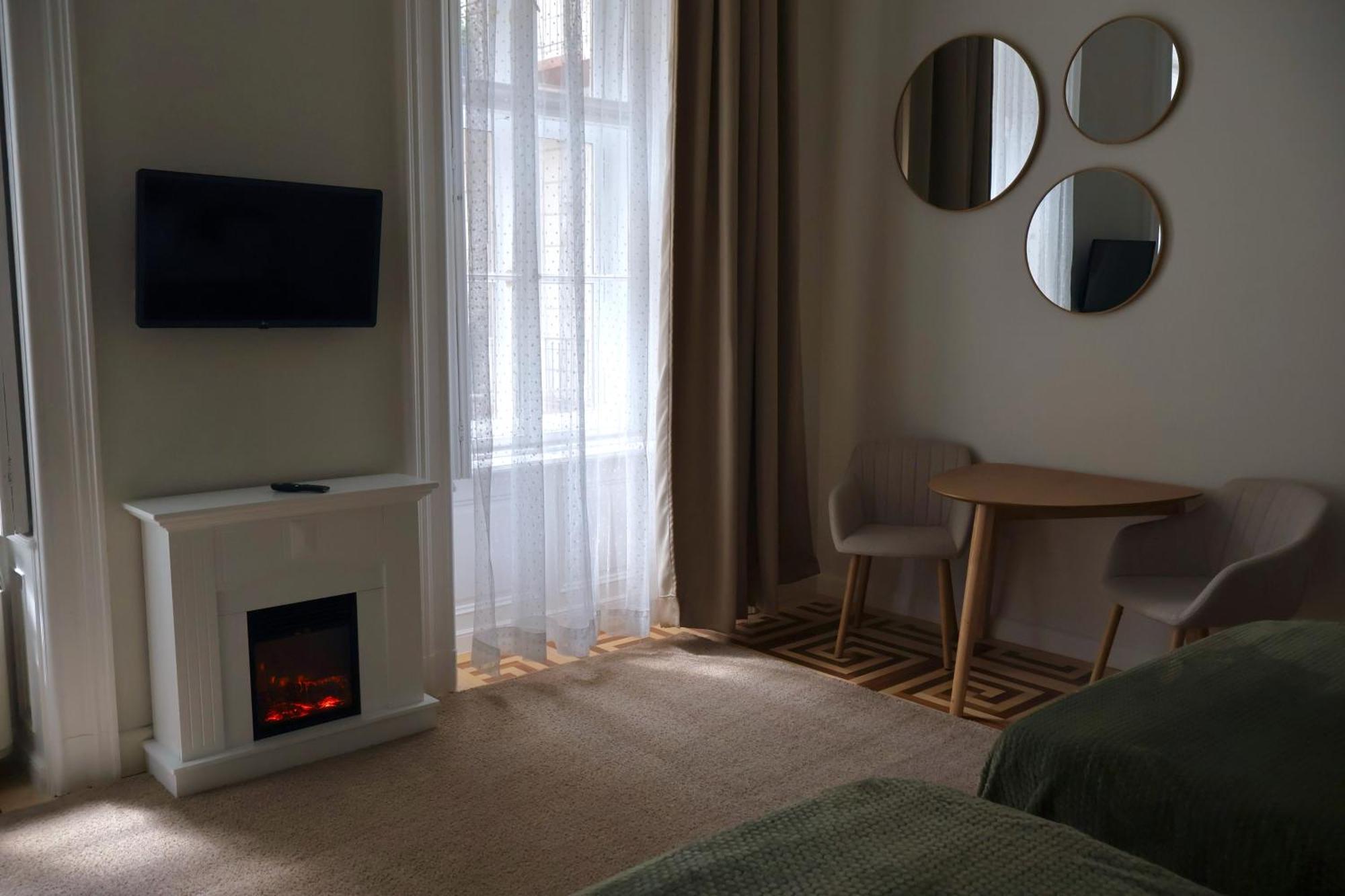 Apartment Harmonia Palace *